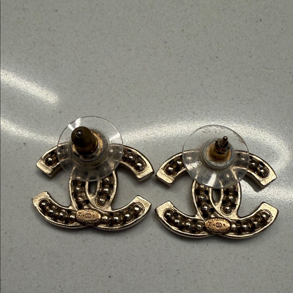 CHANEL Gold and Cream Pearl Logo Earrings - Picture 2 of 6